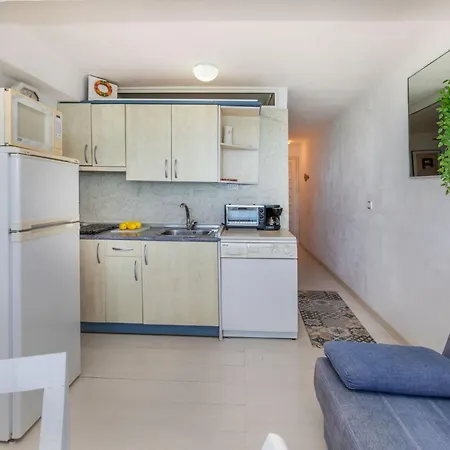 Daire Rosa Maria Mar By Interhome